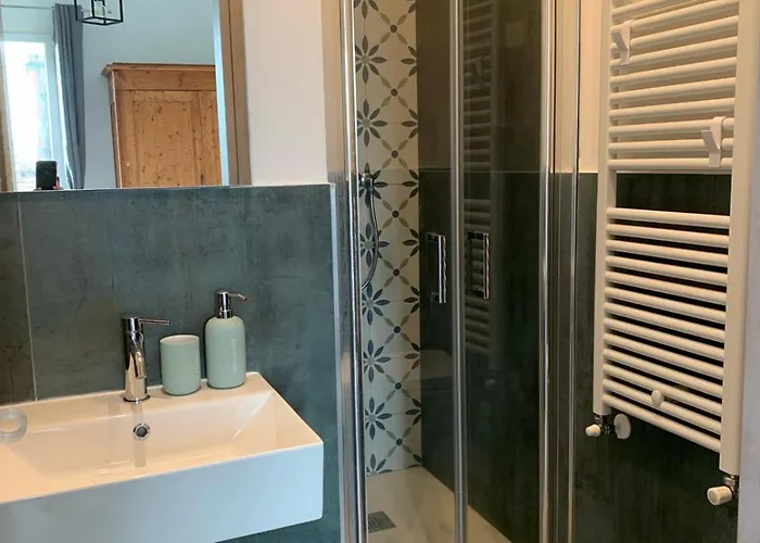 Greenpeak, 2 Bedrooms & 2 Baths