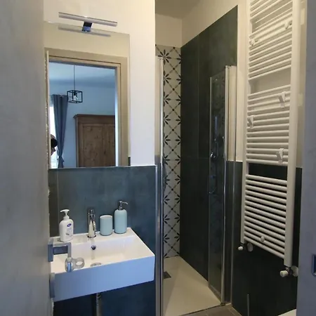 Greenpeak, 2 Bedrooms & 2 Baths דירה *