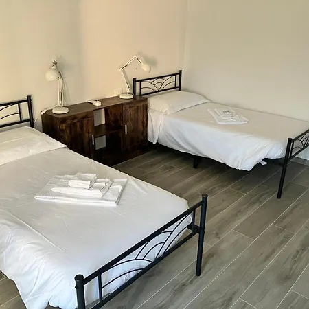 Apartment Greenpeak, 2 Bedrooms & 2 Baths