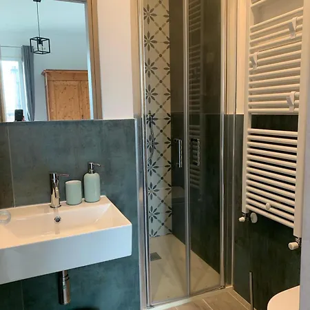 Greenpeak, 2 Bedrooms & 2 Baths